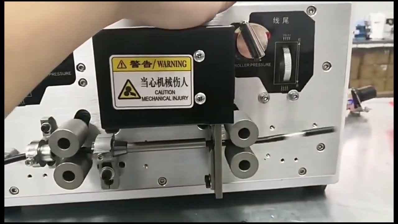 Automatikus többerű kábelvágó és hámozó gép – 6 mm átmérőig