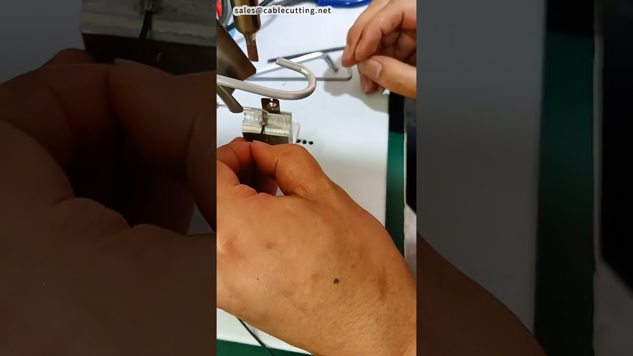 Félautomata ponthegesztő gép fémfülekhez – vas és rozsdamentes acél #gyár #gép #cnc