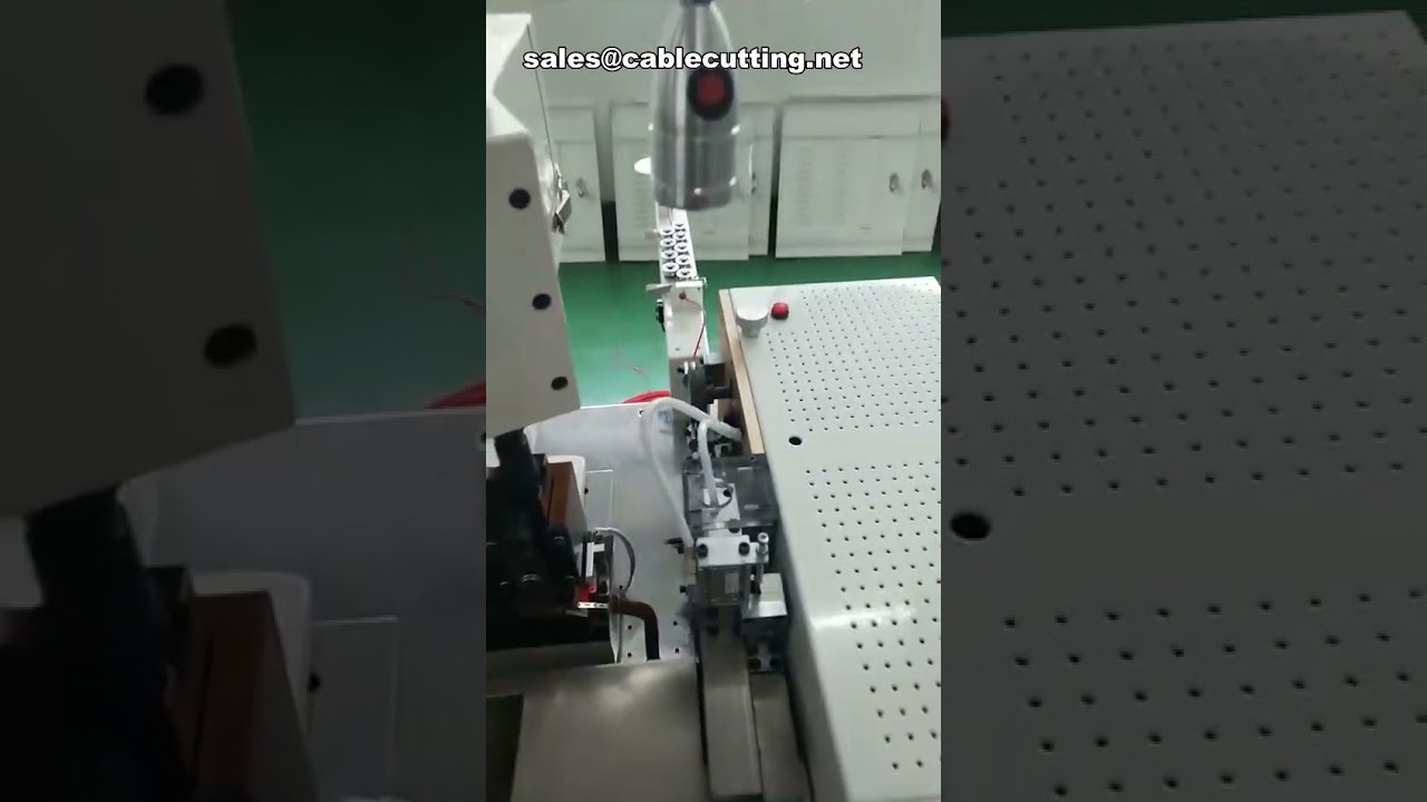 Kábelmegmunkáló gép: szigetelés, vágás és krimpelés egyben – kábelköteg-összeszereléshez