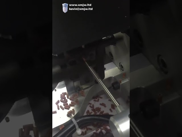 Automatikus kábelvágó, csupaszító és csavarozó gép számítógép kábelekhez